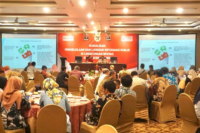 Sosialisasi Pengelolaan Dan Layanan Informasi Publik Di Lingkungan BPKPAD Kabupaten Klaten