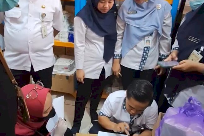 Penelitian Adminstrasi Fisik Obat dan Bahan Kimia Yang Kadaluarsa/Rusak/ED