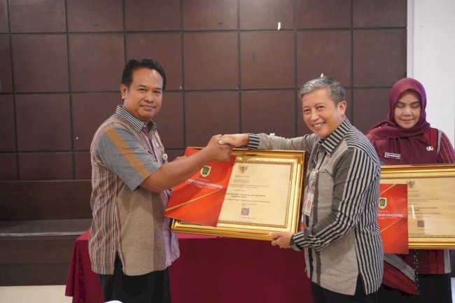 Badan Pengelolaan Keuangan Pendapatan dan Aset Daerah Mendapatkan Predikat Sangat Memuaskan Atas Pengawasan Kearsipan Tahun 2025 Tingkat Kabupaten Klaten.