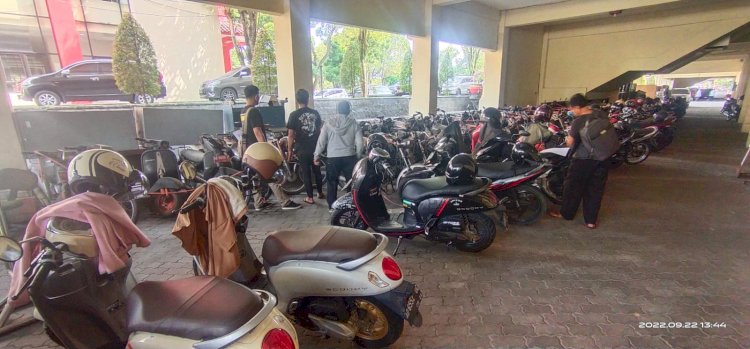 Lelang Kendaraan Milik Pemkab Klaten Menarik Minat Warga Masyarakat