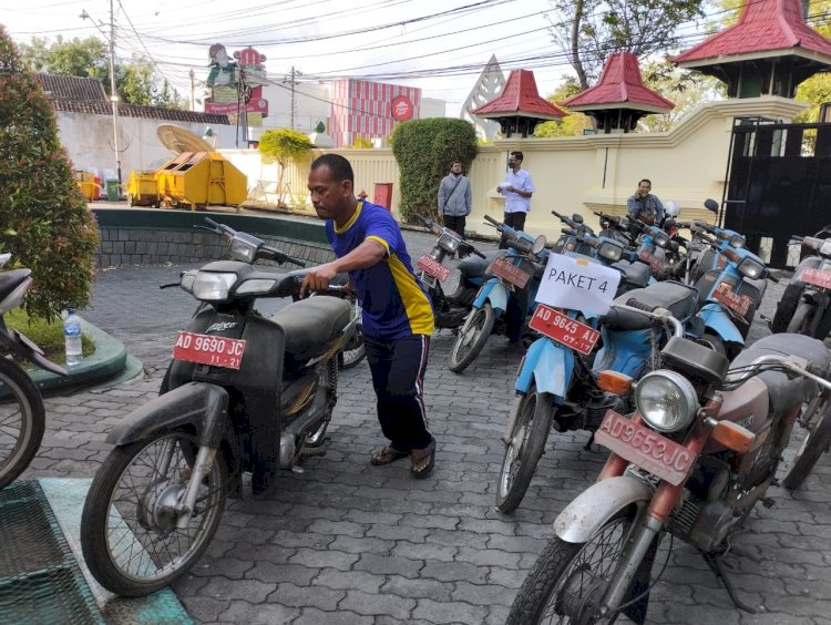 Pemenang Lelang Mengambil Barang Hasil Lelang Barang Milik Daerah Kabupaten Klaten