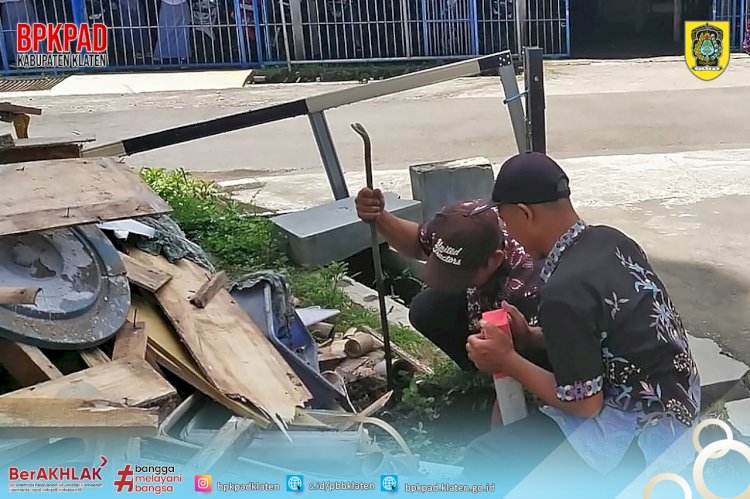 Pemasangan Tanda Batas Di Desa Tambakan Kecamatan Jogonalan dan Desa Tlogo Kecamatan Prambanan Dalam Rangka Pengelolaan Barang Milik Daerah