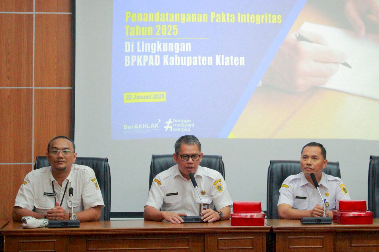 Penandatanganan Pakta Integritas Tahun 2025 Di Lingkungan BPKPAD Kabupaten Klaten