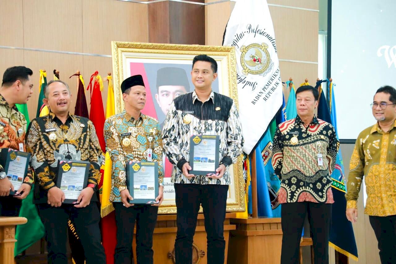 Penyerahan Laporan Hasil Pemeriksaan Atas LKPD Kabupaten Klaten Tahun 2024