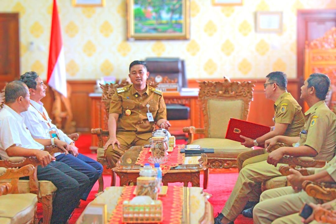 Penyerahan SPPT PBB Jalan Tol Klaten Ruas Jogja-Solo Oleh Bupati Klaten