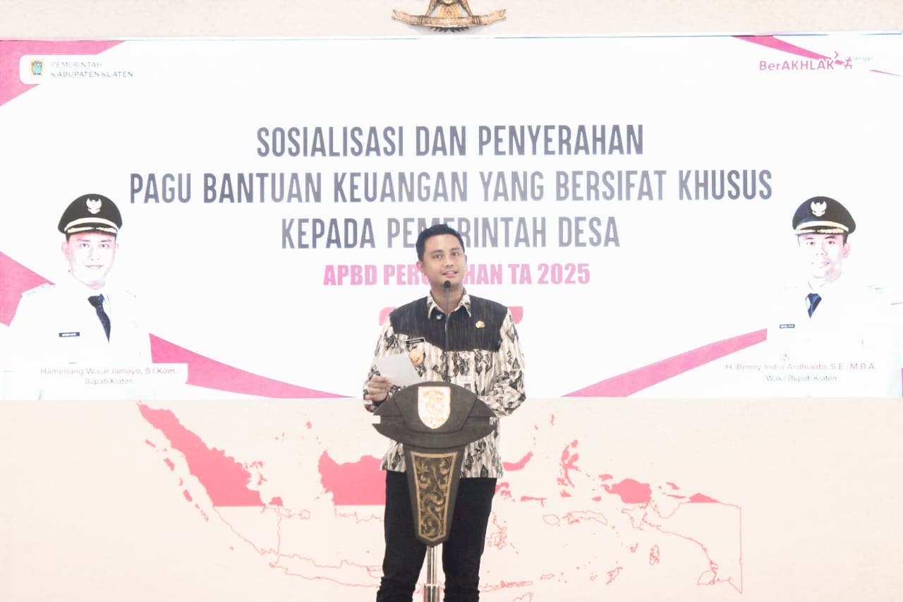 Sosialisasi Dan Penyerahan Pagu Bantuan Keuangan  Yang Bersifat Khusus Kepada Pemerintah Desa