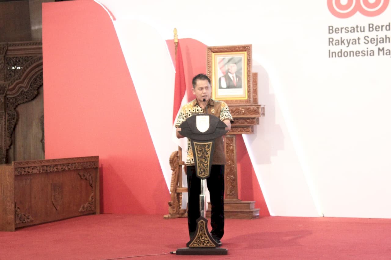 Sosialisasi Dan Penyerahan Pagu Bantuan Keuangan  Yang Bersifat Khusus Kepada Pemerintah Desa