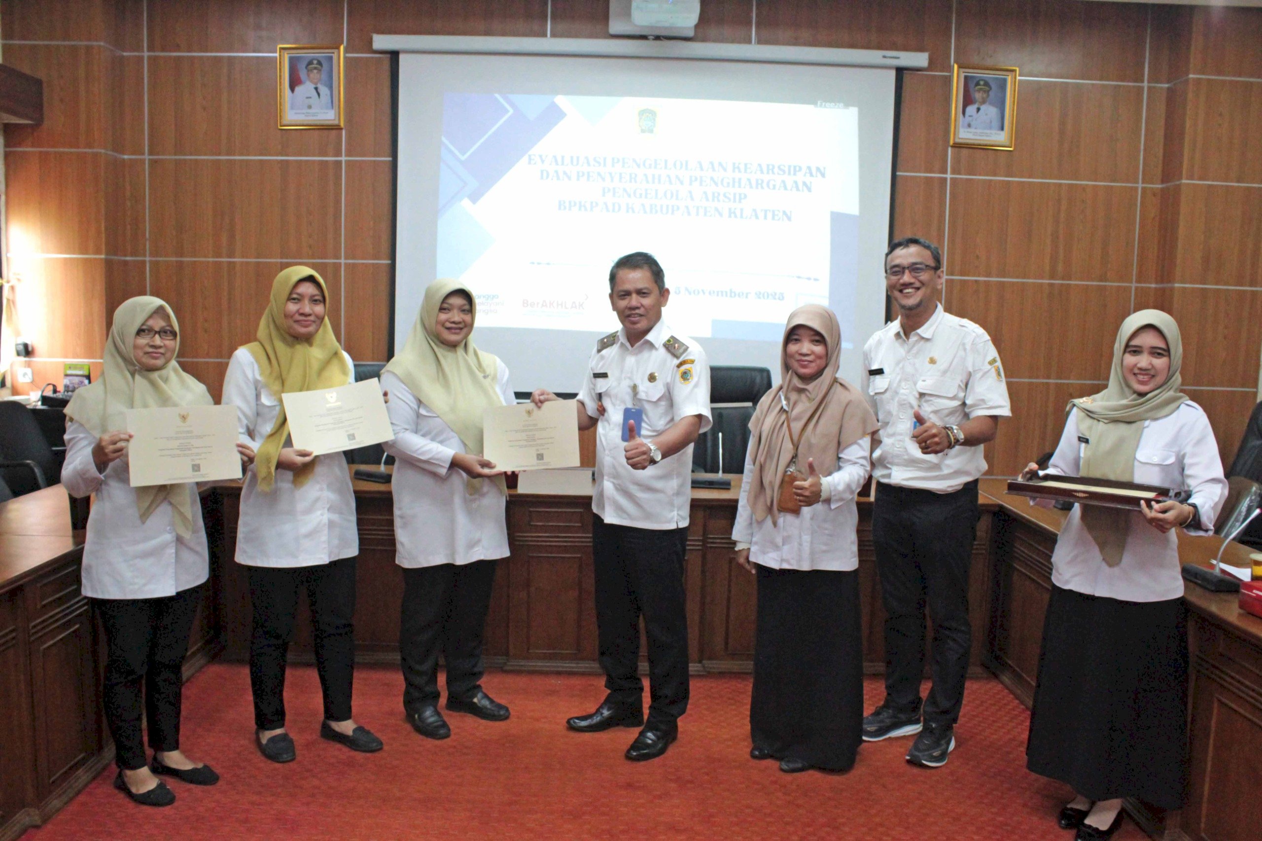 Evaluasi Pengelolaan Kearsipan pada BPKPAD Kabupaten Klaten dan Penyerahan Penghargaan Pengelola Arsip