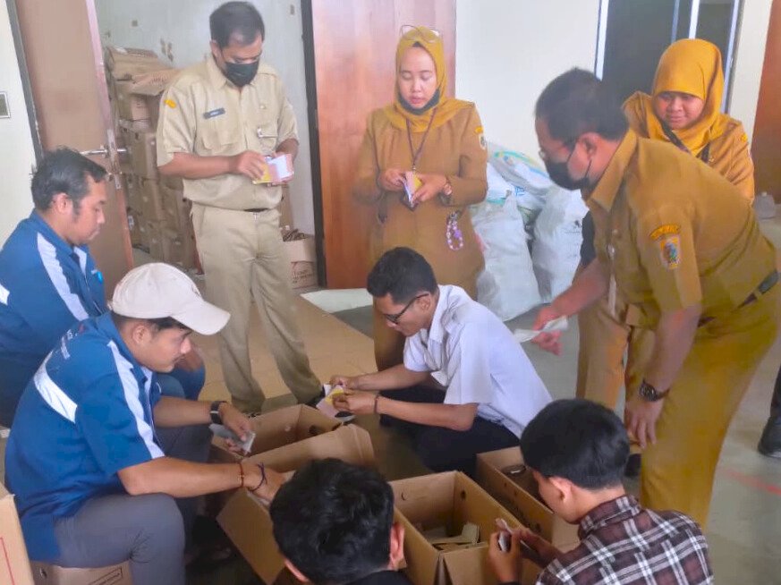 BPKPAD melalui Bidang Aset Daerah menghadiri Pemusnahan Barang Persediaan Berupa Karcis Retribusi Obyek Wisata