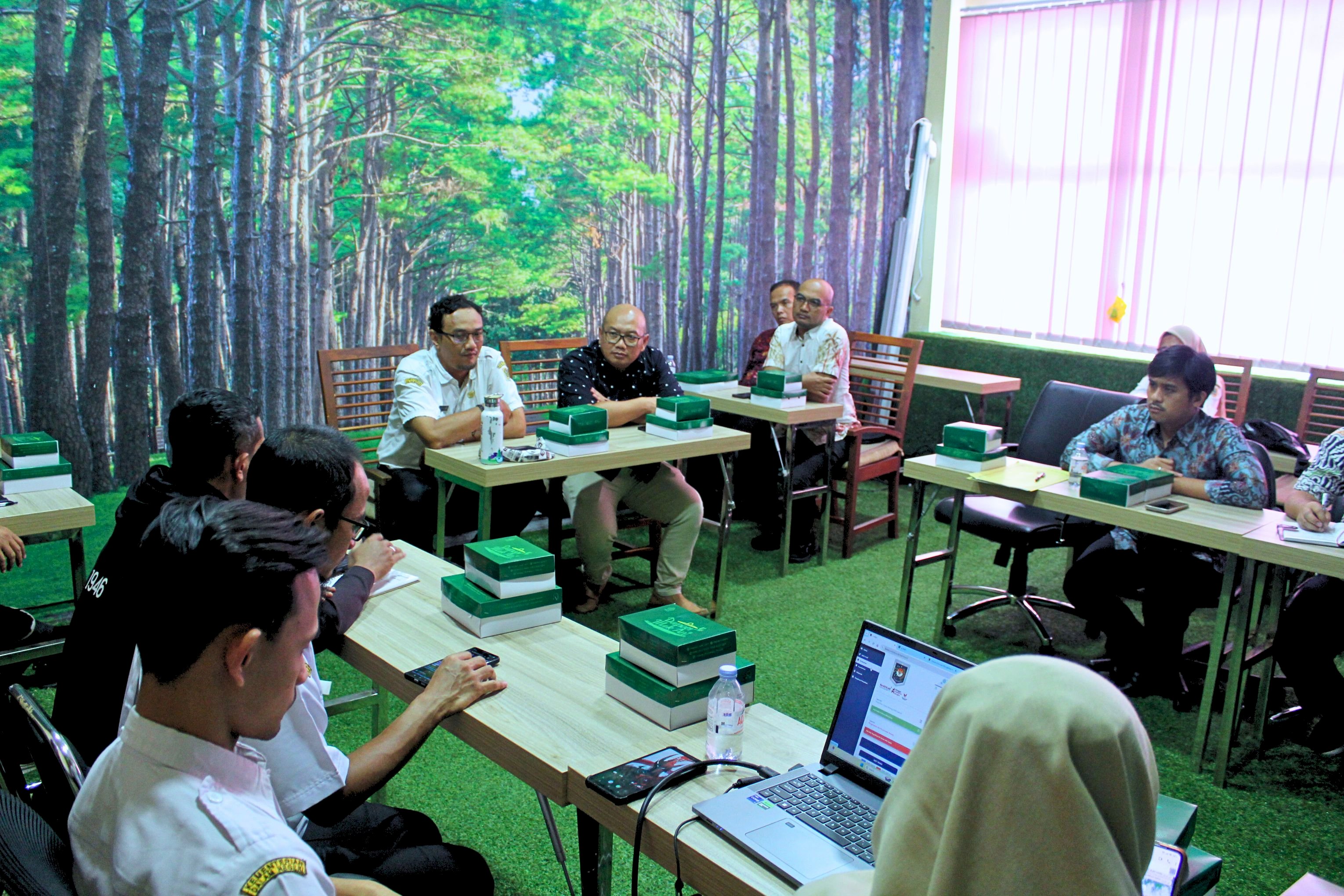 Studi Tiru Pengelolaan Barang Milik Daerah (BMD) ke BPKPAD Kab. Klaten oleh BPKAD Kab. Blitar
