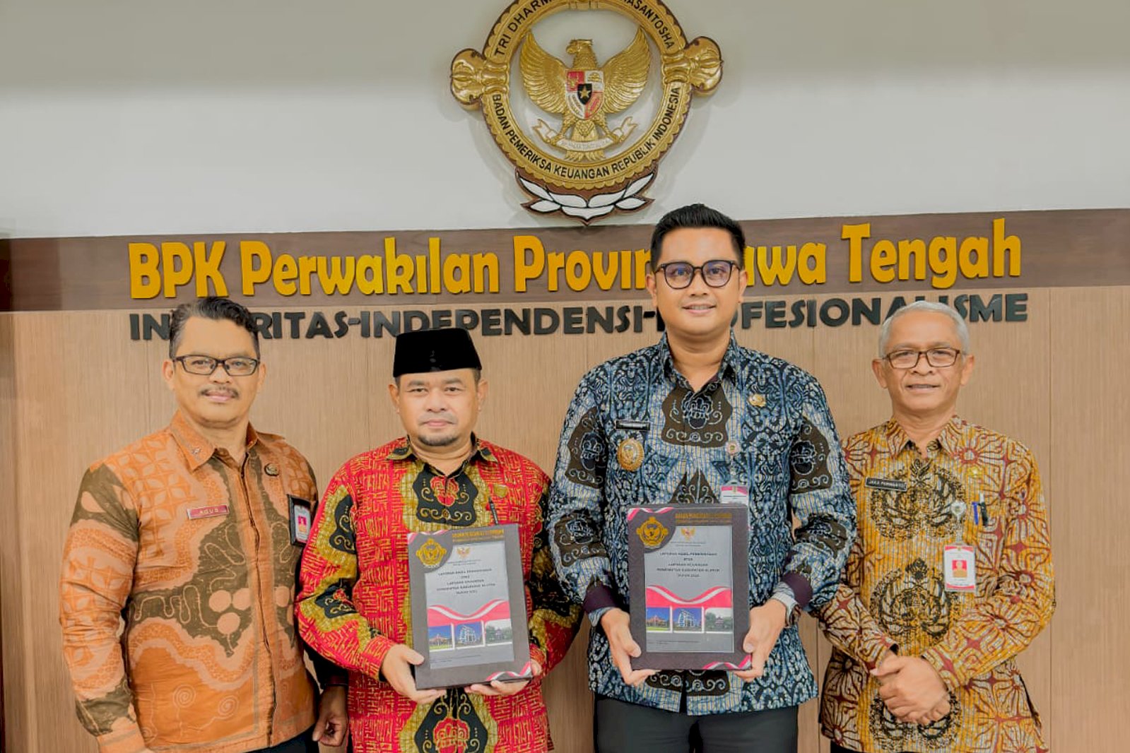 Penyerahan Laporan Hasil Pemeriksaan Atas LKPD Kabupaten Klaten Tahun 2025